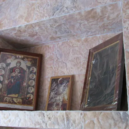 Pitini Sevasti House *