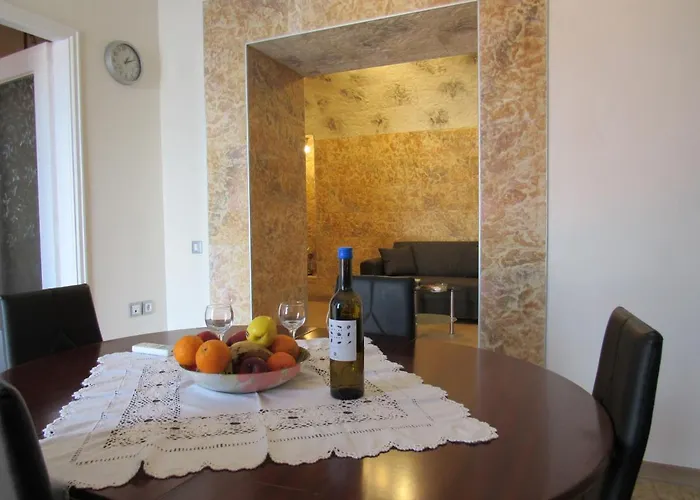 Pitini Sevasti House Simi