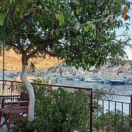 Pitini Sevasti House *