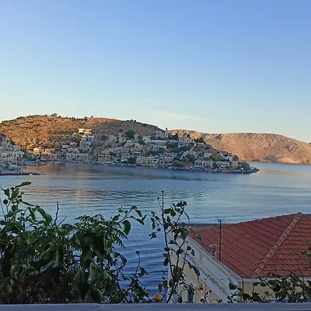 Pitini Sevasti House بيت للعطل *